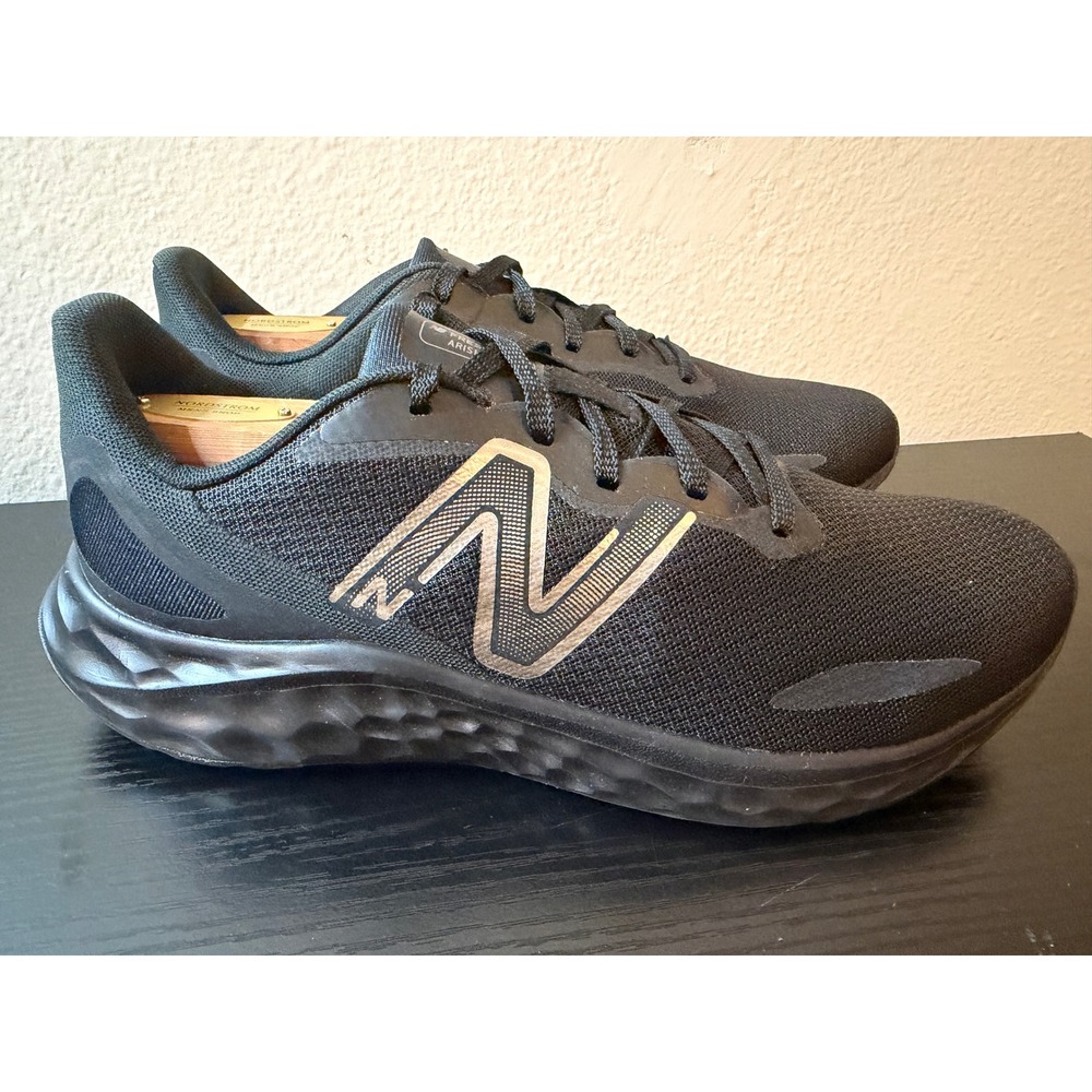 New Balance Fresh Foam Arishi v3 Black Slip Resistant Shoes Womens 10 Men's 8.5